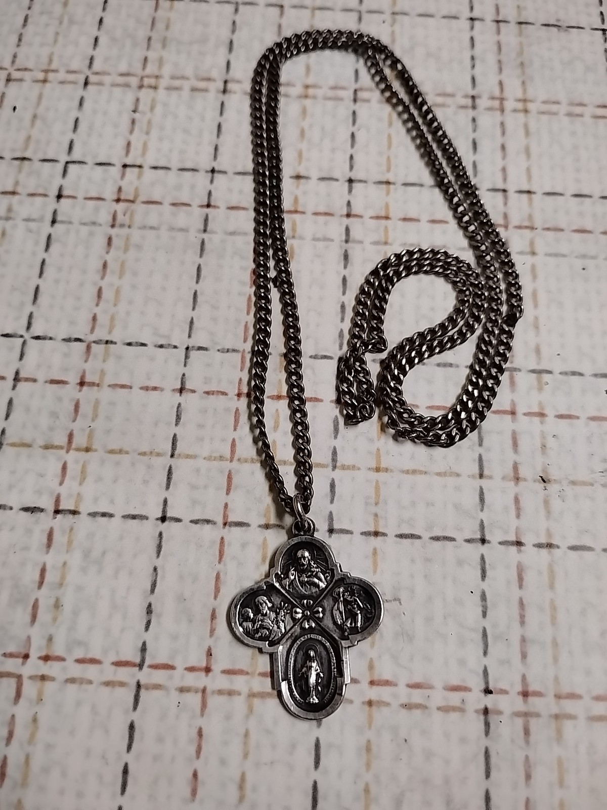 Vint Sterling Silver Multi-Saint Scapular Medal 18″ Neckchain read description