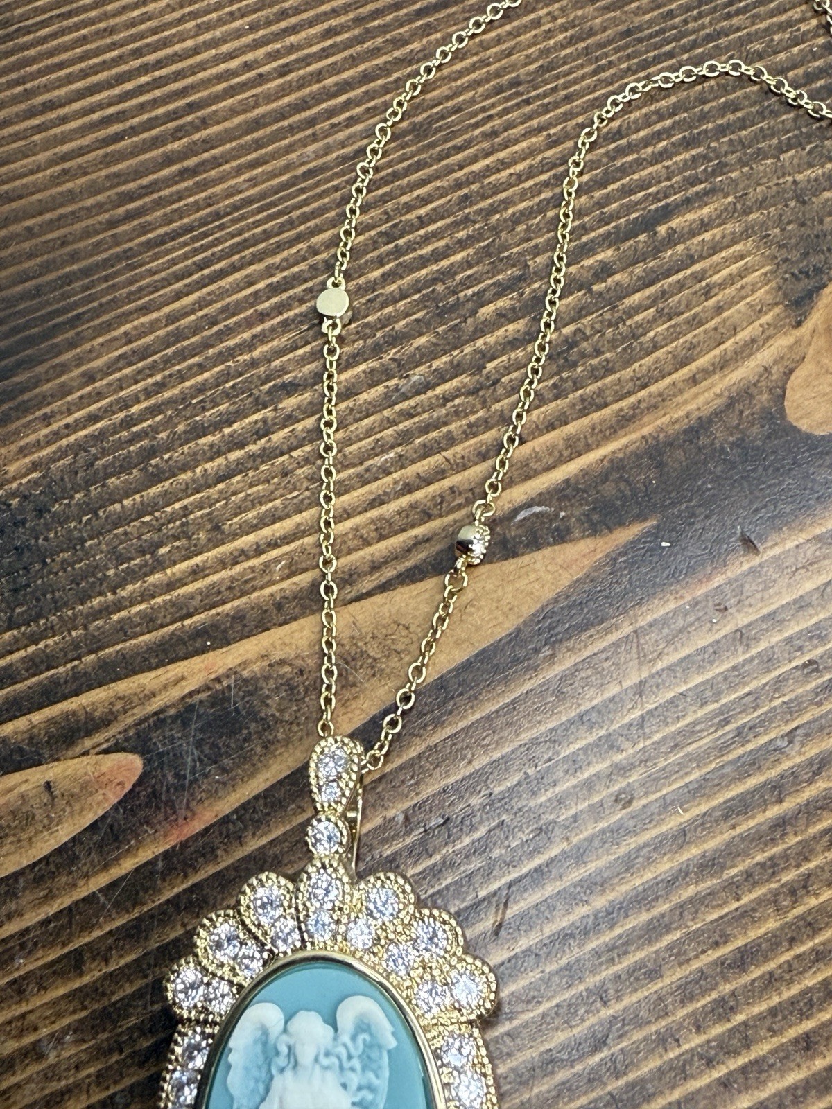 Cameo Jewel Framed Gold Toned Sky Blue & White Pendant Necklace Thailand