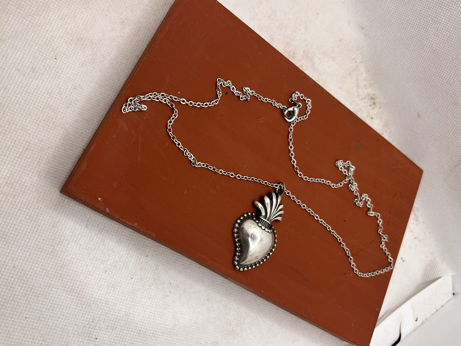 Vintage Miracros Silver Bath Metal Ex Vote Heart Necklace 4.5×2.5cm