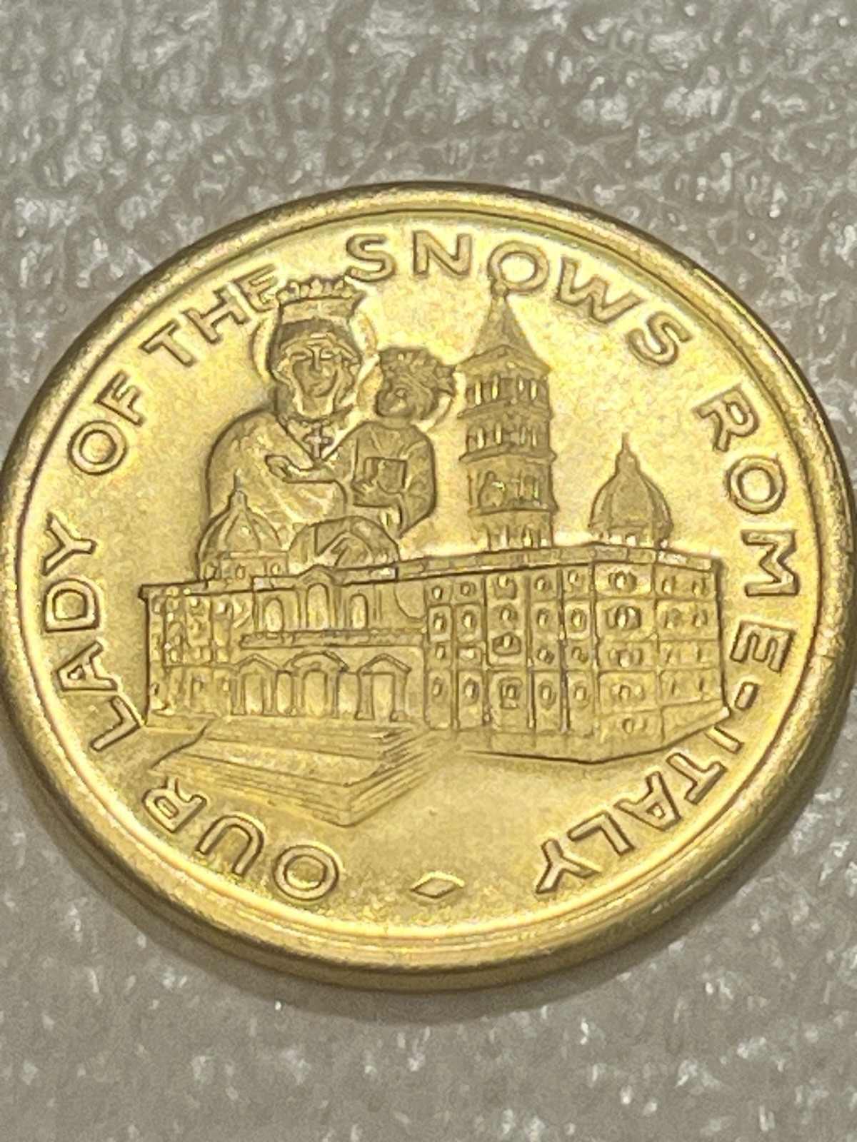 Our Lady Of The Snows Rome Italy Bellewille Ill 10th Anniversary Coin Medal Case