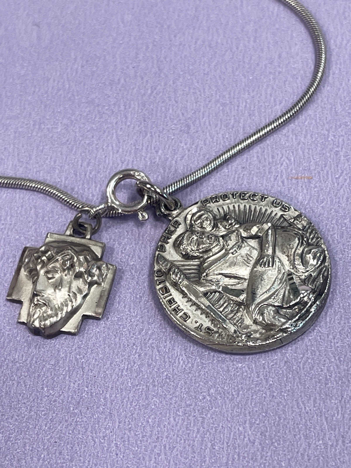 STERLING SILVER RELIGIOUS ITEMS VINTAGE CHAPEL, CREED, ALE(PANDORA?),DIFF.SAINTS