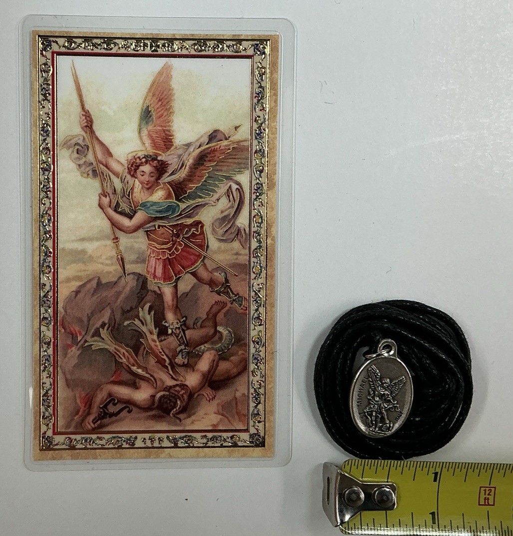 Medal Saint Michael And Holy Card,Healing,Protection,Prayer,Exorcism In English