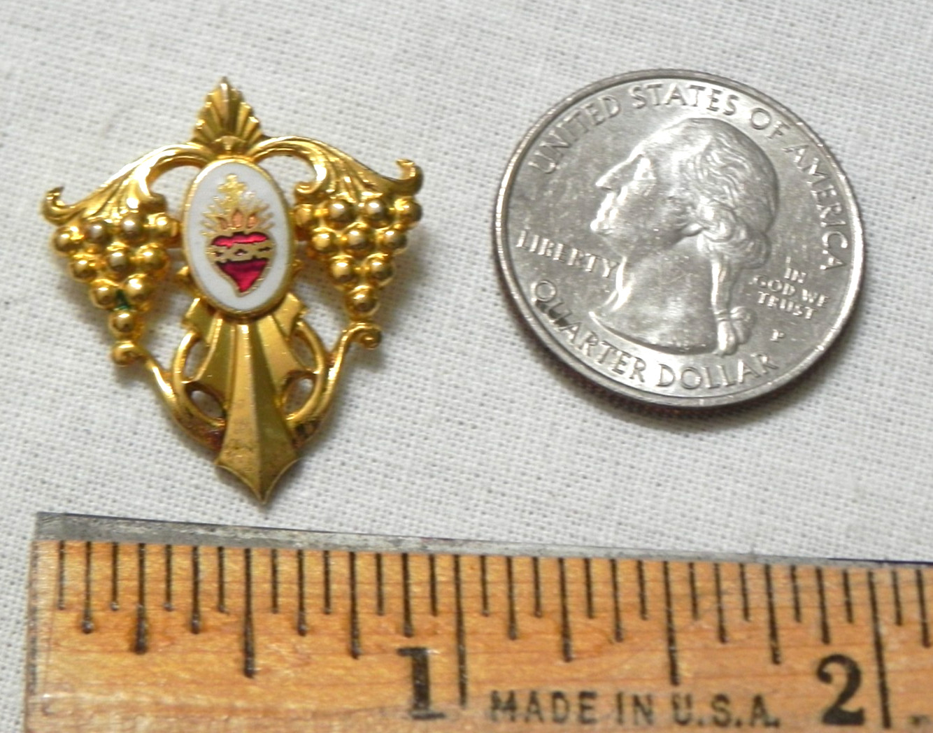 Sacred Heart of Jesus enamel pin Grapes Art Deco design unknown vintage RARE