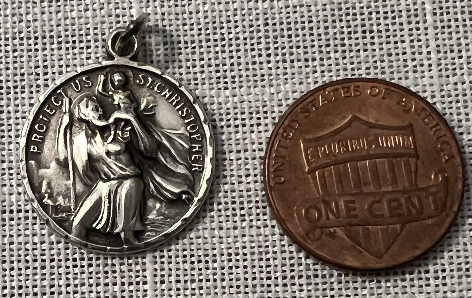 Vintage st Christopher Sterling Silver Religious Small Medal Pendant.