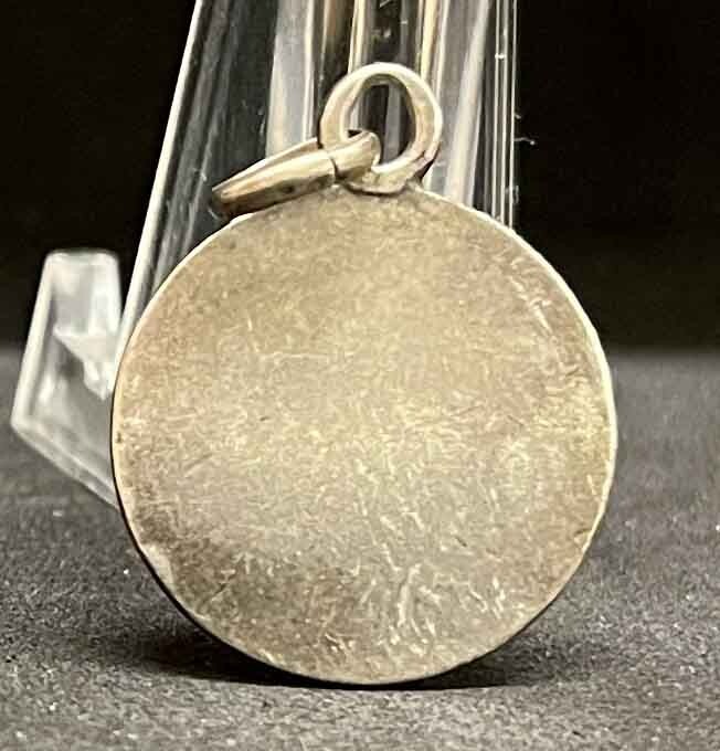 Circa 1940´ Beauty antique Virgin Mary medal delicate pendant silver 900