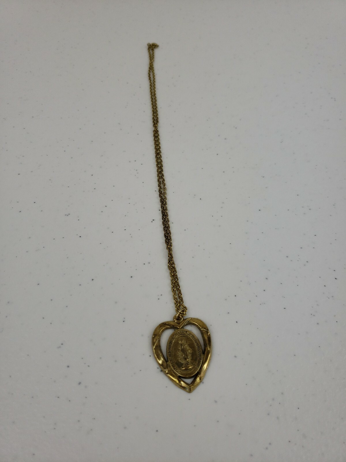 Vintage Classic O’ Mary Conceived Without Sin 18″ Necklace & Medal In A Heart