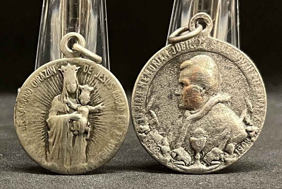 Spain Italy antique lot 2 Sacred Heart Jesus, Mount Carmel, Pope Pius X, Cherubs