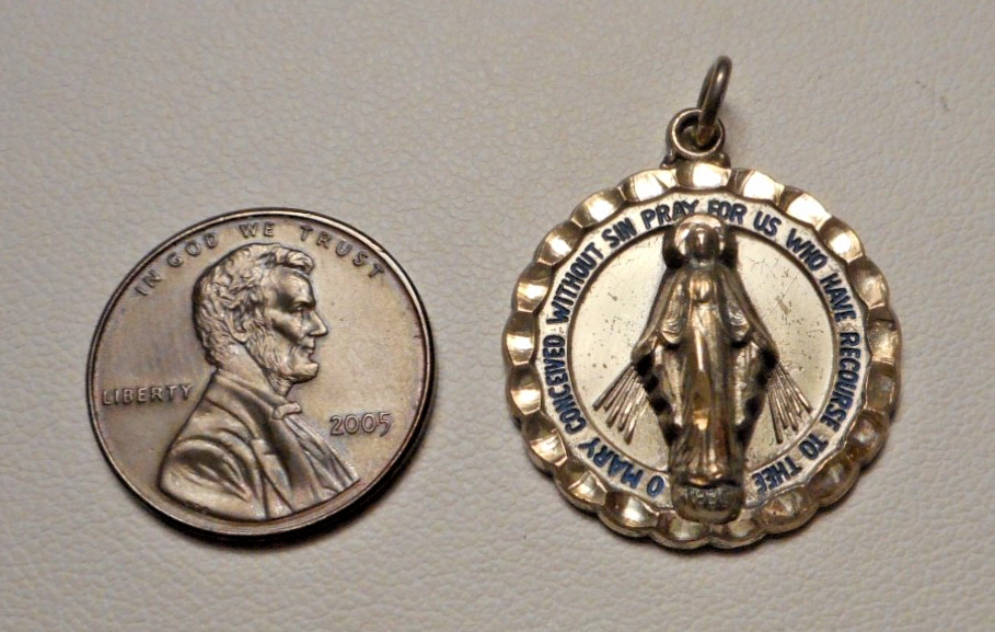 1950s Hayward Sterling Silver Catholic Miraculous Mary Medal Pendant 7g