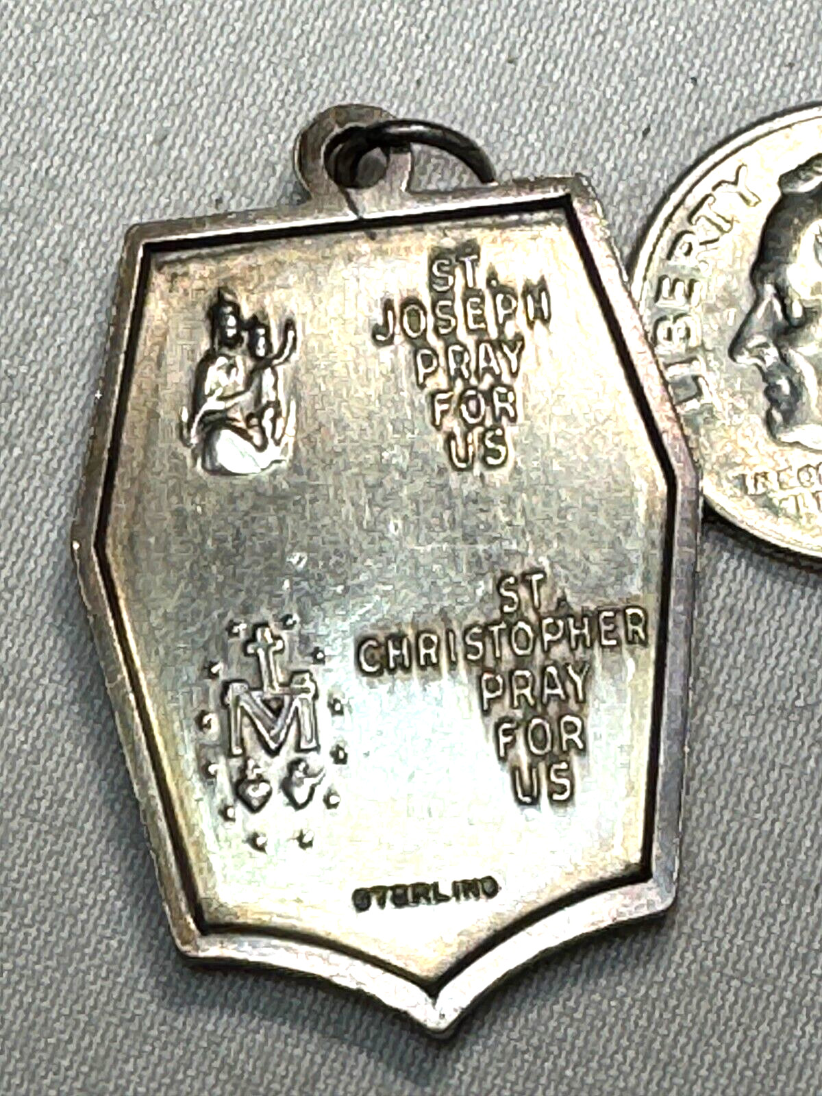 VINTAGE 1960’S STERLING SILVER 4 WAY MULTI MEDAL PENDANT NECKLACE -FREE SHIP