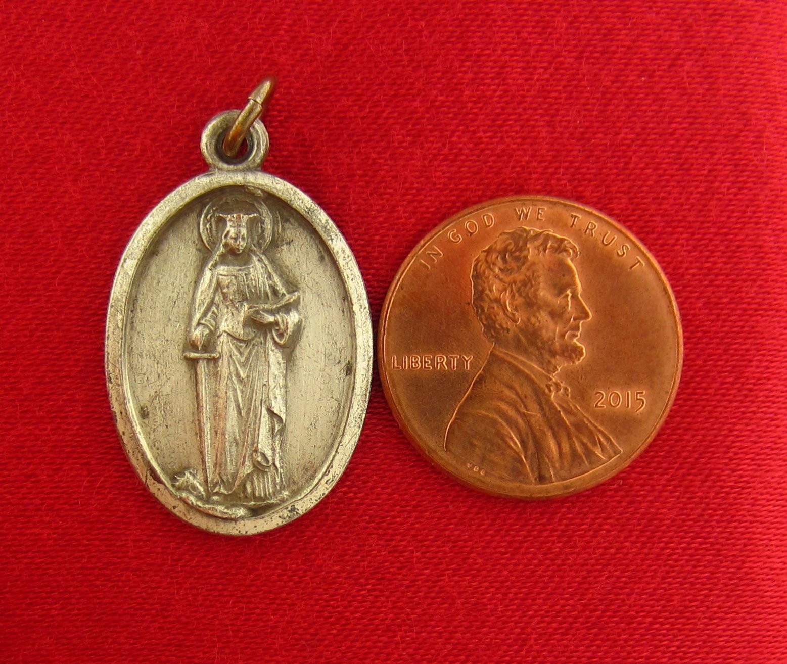 Vintage SAINT DYMPHNA Medal Religious Catholic Silvertone VIRGIN & MARTYR Medal