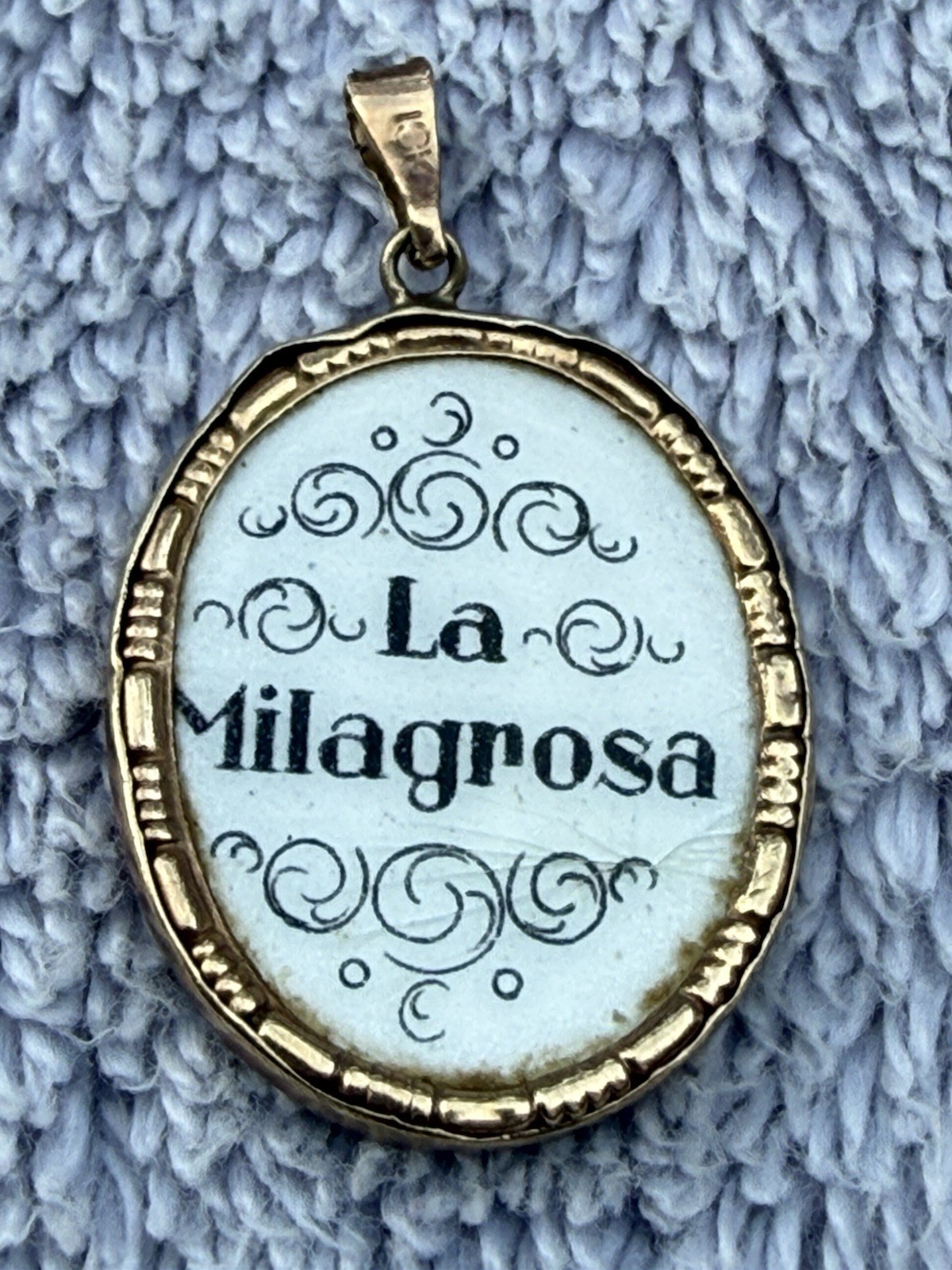 Vintage 10K Yellow Gold Enameled Miraculous Virgin Mary “Milagrosa” Medal