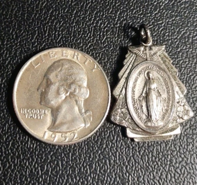5.8 Grams HMH Vintage Saint Mary Medal Sterling Silver 925 Charm