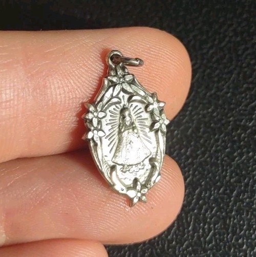 2.4 Gram Vintage Infant Of Prague Medal Sterling Silver 925 Religious Holy Charm