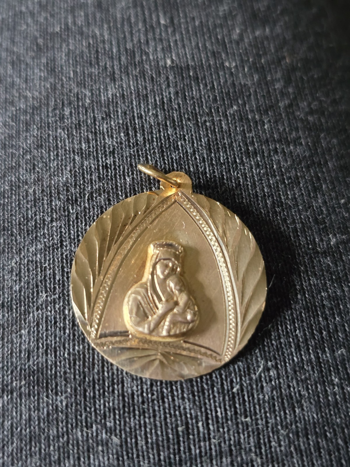 14k Yellow Gold Medal Of Our Lady Perpetual Help