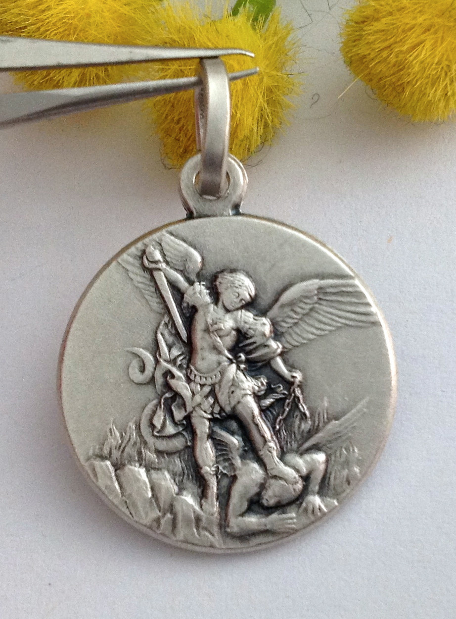 925 STERLING SILVER ” SAINT MICHAEL THE ARCHANGEL ” MEDAL