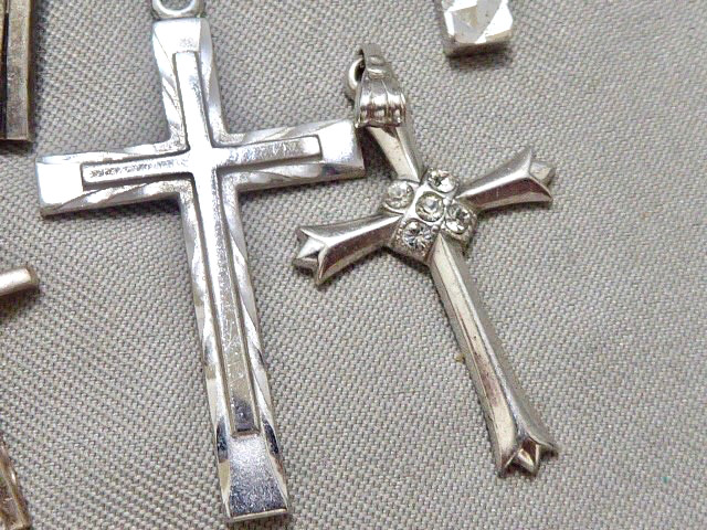 (10) VINTAGE STERLING SILVER RELIGIOUS CROSS PENDANTS OR CHARMS STAMPED STERLING